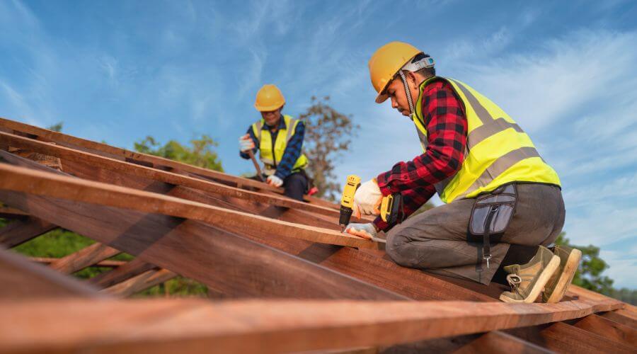 Professional Flat Roofing Installation services in Bigfoot, TX